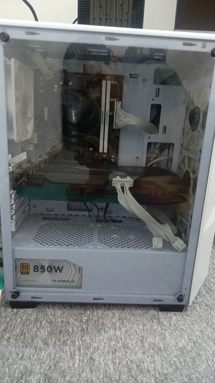 اخوان تقيم سعر للتجميعه حاليا عرضتها للبيع

الكيس 
R5 5500 
كرت الشاشة 3080 3FAN 

رامات 16

لوحة الام  gigabyte B450M 

باور سبلاي Thermalright SG850S-W 850W 80+ Gold Power Supply, White

التخزين  500G SSD +500HHD

يو بي اس اون لاين UPS 1KV Online 

والماوس وكيبورد RGP بقية الملحقات كدامكم

 تواصل خاص او واتساب ***********
