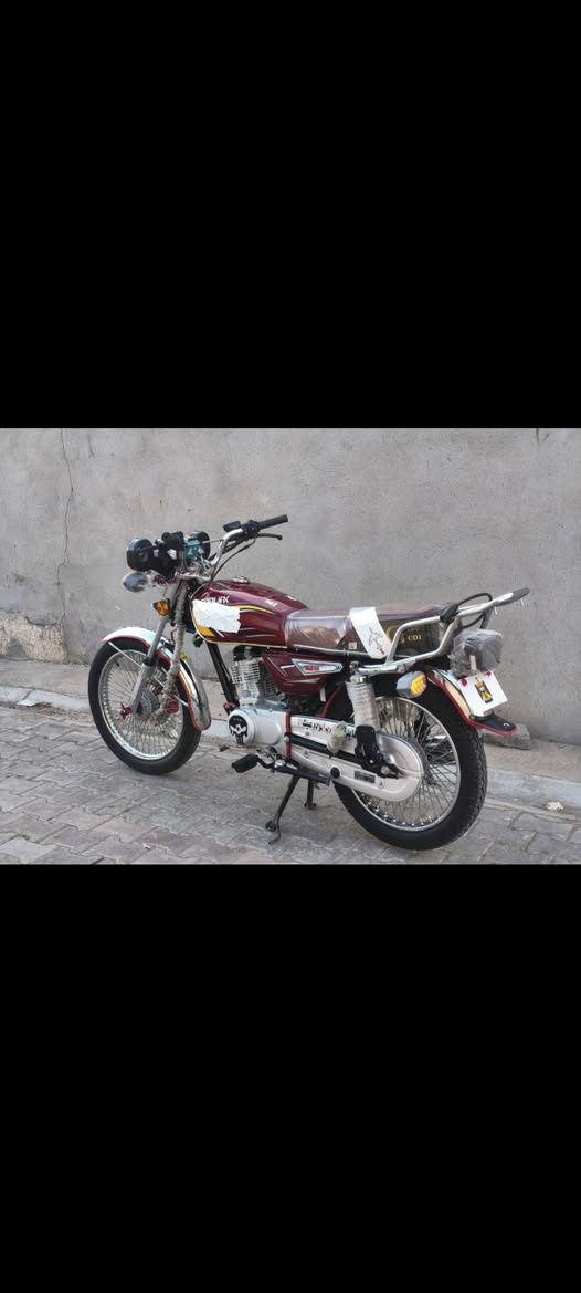 السلام عليكم للبيع سونك موديل25شكل جديد باب اول دراجه مكفوله شلعه معدل فول كهربأيات كلشي شغال اي نقص مابيها اوراق كامله نضافه شوف عينك السعر 670مجال بسيط مكاني جلولاء شراي اتصل*********** او خاص
