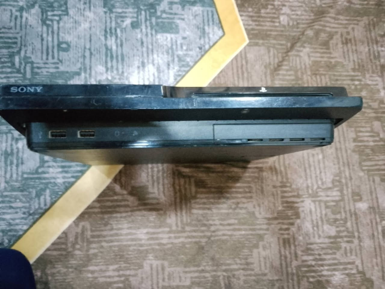 بلي 3مستعمل معه كافه ملحقات.. ❕
سعر 150وبي مجال... ❗العلوان: البصره القبله شارع حي القائم 
الرقم …،***********
