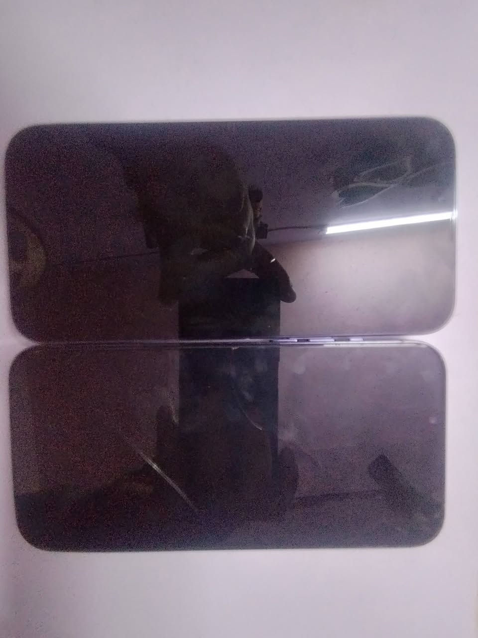 جهازين واحد احلا من الثاني
13 برو ماكس
شرق الأوسط
دبل شريحه
ذاكره ٢٥٦
بطاريه 89
نموذج m
CH
جهاز نضيف كلش
الجهاز الثاني
13 برو ماكس
أمريكي
ذاكره ٢٥٦ 
مبدل شاشه بطاريه
وضهر مفطور
بيع مراوس
***********
