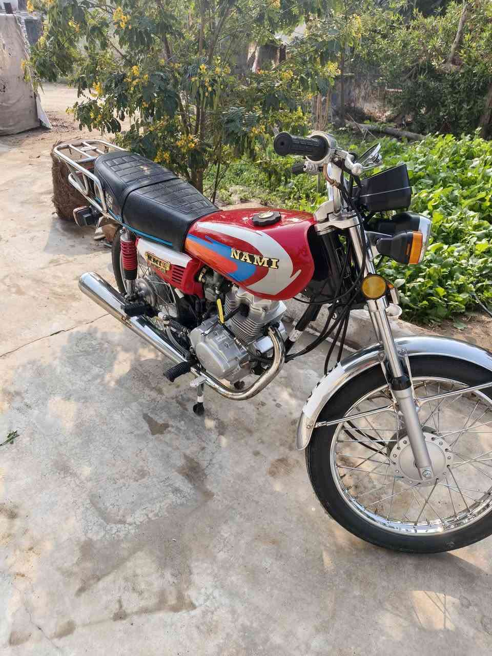 دراجه اربعه كير موديل 2025 صارلي شهرين من طلعته من الوكيل أوراق سكنر دراجه كامله مكمله أوراق بأسمي مابيها اي نقص السعر 775 وبيها مجال قليل  مكاني دوانيه السنيه رقمي(***********
