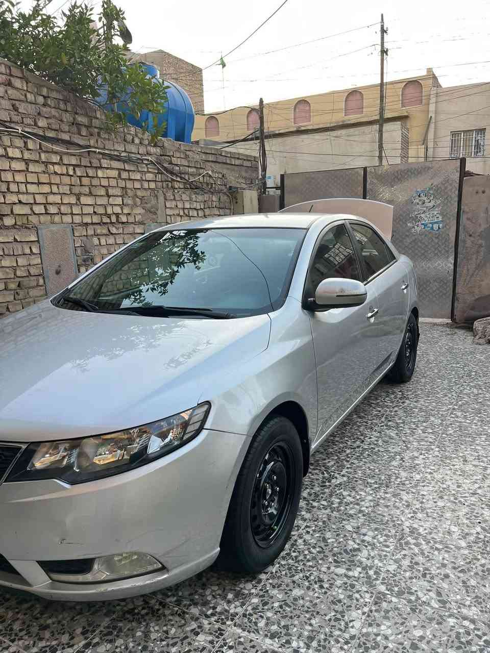 السلام عليكم سيراتو 2013 مكينه 2000 خليجي محرك وكير شركه السياره مال جناي بسمنه السياره تخم تاير جديد تبريد ثلج السياره جديده حيل العنوان بغداد ***********
