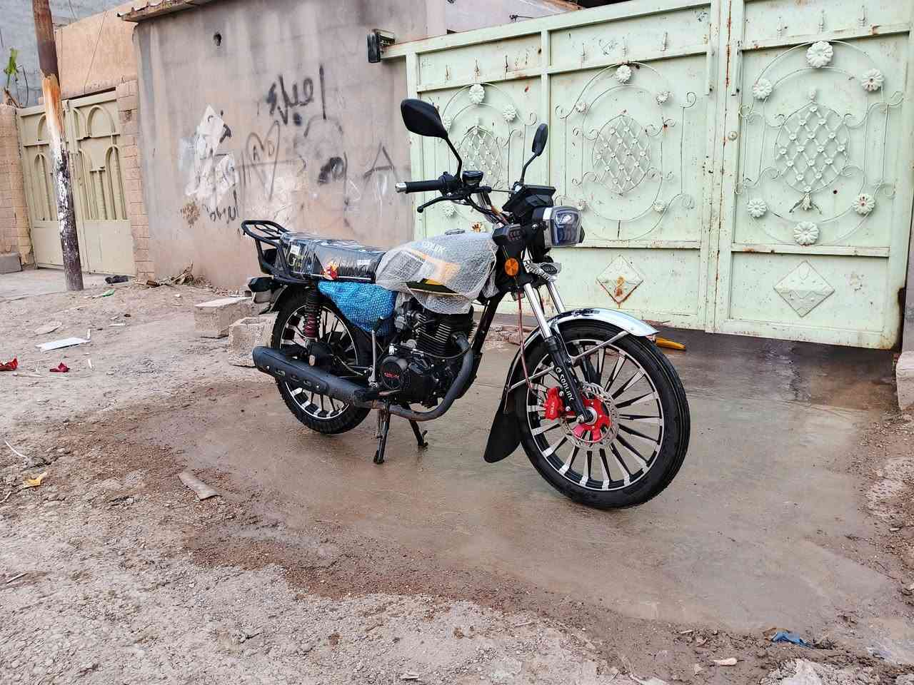 سلام عليكم ورحمة الله وبركاتة دراجه سيفان سولنك باب اول دراجه حلوه مرتبه مكينه سبانه  ما ممدود عليهه سعر 730 وبيهه مجال قليل حك جيتك   مكينه 200 CEF كامله مكمله كهربائية كله شغال رقم  ***********. عنوان ديالى بعقوبه گاطون الرحمه
