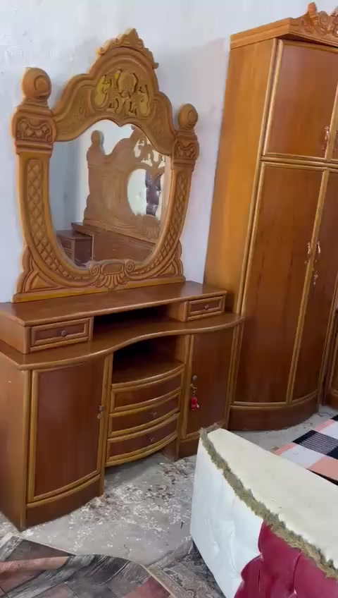 750غرفه خمس ابواب صاكه بمعنه الكلمه فول نضافه صاج داخل وخارج نضيفه جدا مال عرسان موديل نفخ زاويه كنتوريه ضهر جرجوبه بغداد الحسينيه مال الراشديه وعندي توصيل ***********
