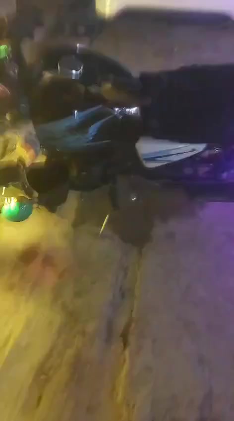 للبيع دراجه دايوان موديل ٢٠٢٠ شهر ١٢ محسوبه ٢٠٢١ الون اسود وراق صوليه مليون وبيها مجل حك جيه   عنوان بغداد سيديه حي تراث ***********
