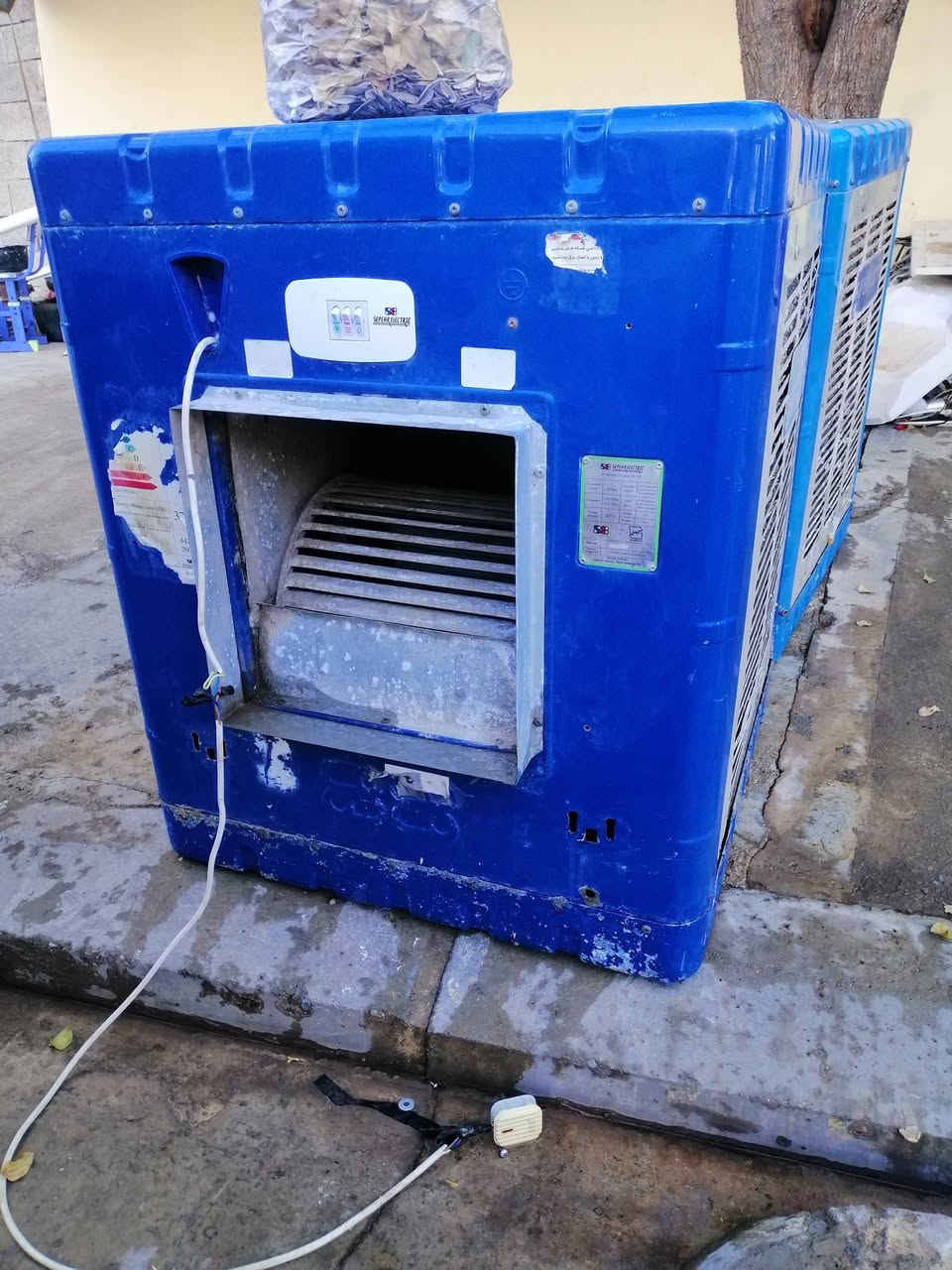 دوو موبەریدەی سۆپەر الیکتریک بۆفرۆشتن شتێکی زۆر پاک ***********

