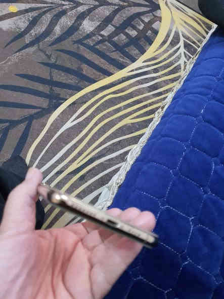 ايفون اكس ماكس ذاكرة ٢٥٦ بطارية ٧٥ على حال الشركة بغداد الكاظمية م ***********
