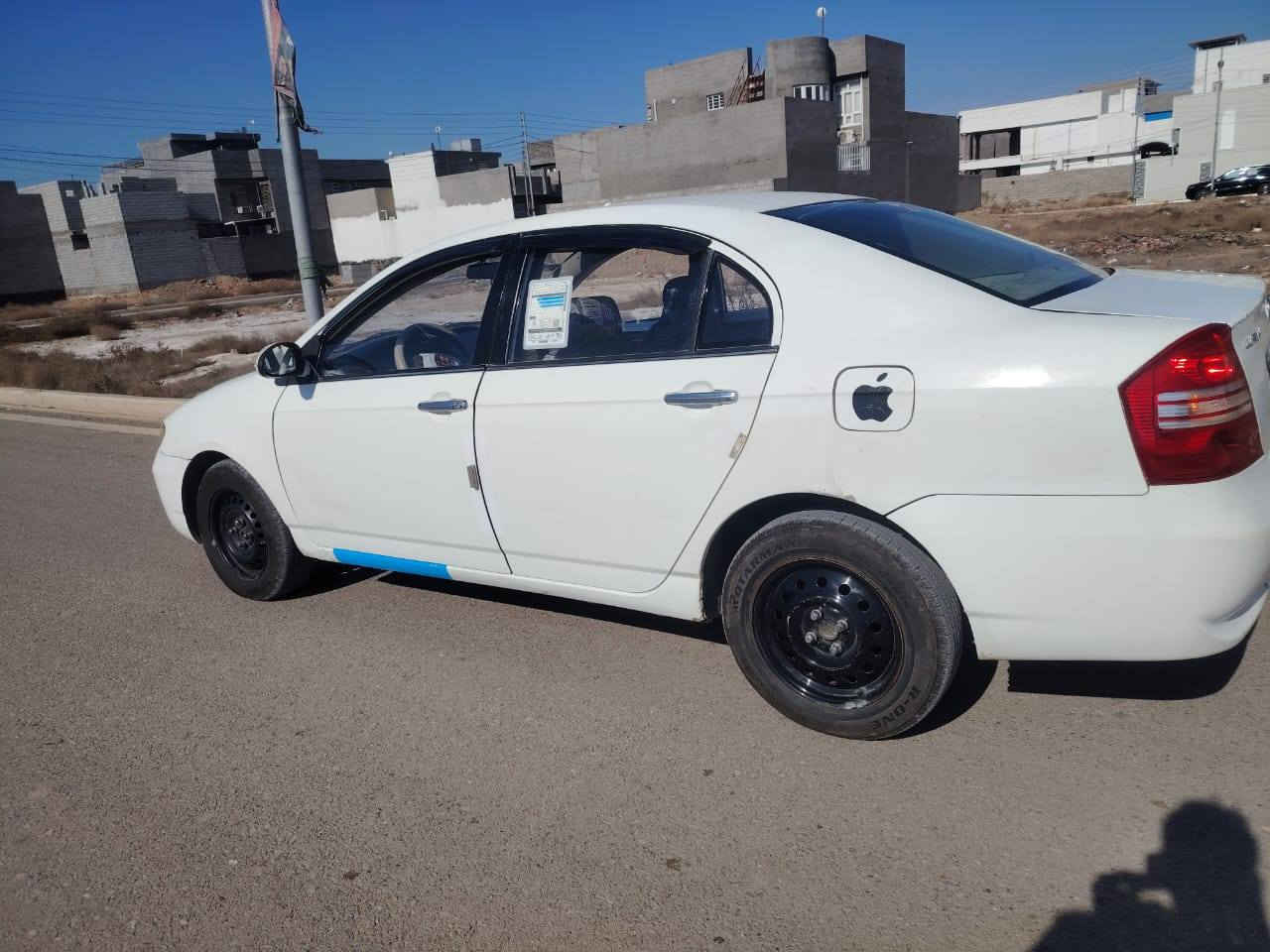 سلام عليكم ورحمة الله وبركاته
سياره نيفان /موديل 2013 
سياره خير من الله مال جناي 
تبريد + تدفئا 
تخم تاير جديد /هزه جديده 
كير +مكينه مكفوله
سياره ب اسمي تحويل مباشر 
 مكانهه ديالى الخالص 
سعر 50 وبيهه مجال حك جيه 
تصال  ***********
***********
