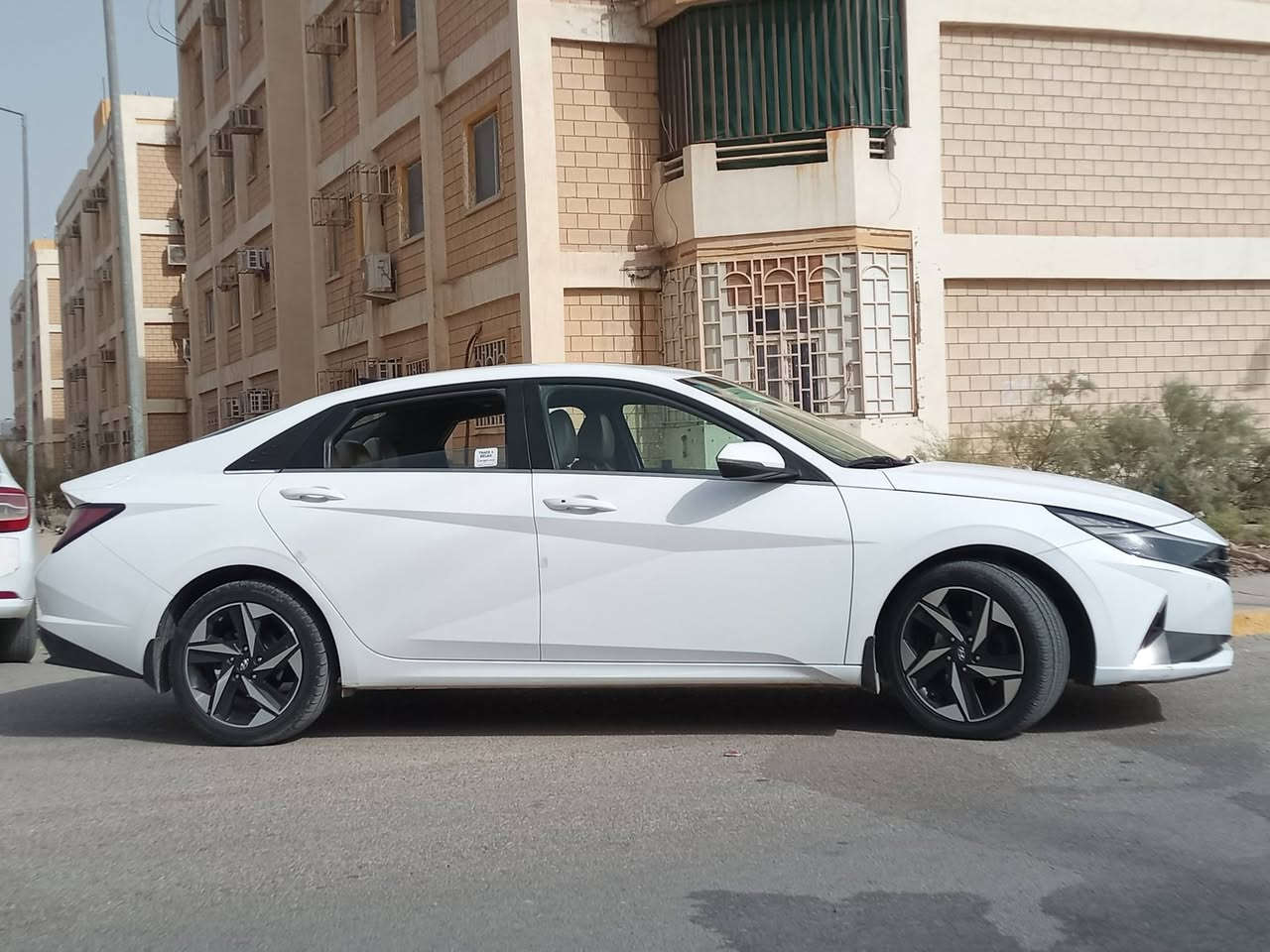 السلام عليكم النترا خليجي 23 فول مواصفات رقم بغداد   مكان السياره ناصريه السعر خاص للستفسار ***********
