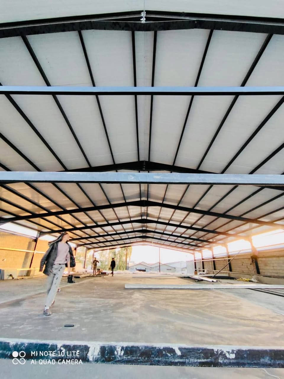 يعلن
معمل حداده القيصر 
لعمل الجملونات والكرفانات وتنصيب جميع أنواع المعامل 
شغل درجه 
في بغداد وأطراف بغداد 
بل نقد والقصاط المريح 
الاستفسار 
*********** 
***********
باداره عبد السميع الحداد
