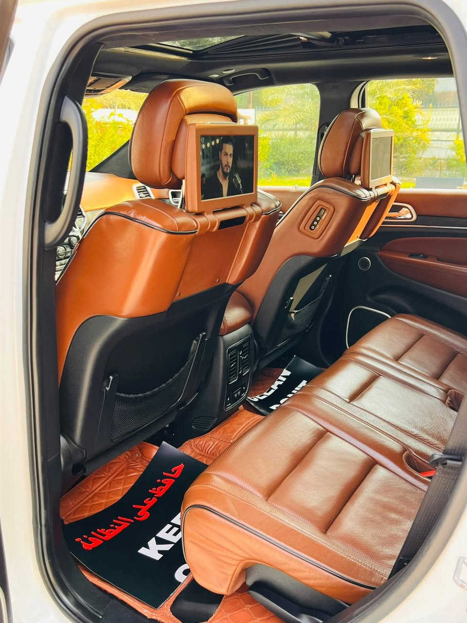 السلام عليكم شباب 
 للبيع جيب سومت 3 شاشات 2020  خليجي اعلئ فئه بلجيب  💪
وكاله هارلم  🇺🇸
مكفوله كفاله عامه من البارد و الزلغ  كارتون  مال جناي حصرآ 
ماشيه 45  الف كيلو متر  شرط الفحص والجهاز والسونار 
 فول مواصفات ١/١ سومت  
شاشات 3 
رادار امامي 
رادار جانبي نقطه عمياء 
سياقة الاليه مع تحديد المسار 
داخل مشمشي   + سقف كنتاره 
حجم المحرك: 3600
فور ويل 4/4 ماوس 
دبل سلايت بانوراما 
تشغيل عن بعد 
شاشات 3 
شفتات ستيرن 
جنطه كهربائي شفط 
دبل كزوز خلفي 
حساسات اماميه + خلفية 
بصمه تشغيل بصمه ابواب
سستم صوت 12 سماعة هارمن كاردون  
دمامي خلفي بلصندوك
قطعتين تبريد ثلج 
كشن خزن ميموري 3 وضعيات
 مقاعد جلد اصليه مشمشي كهرباء (تدفئة+تبريد) 
 كشن خلفية تدفئه
تدفئه بلاستيرن 
سيدي بلجكمجه  مع ريموتن تحكم بلشاشه 
مري  شفط 
مري قلاب ويه ال R
يدات ستيل اصل 
الداخل صاج ملكي  
 نظام_خرائط(نظام ملاحة)_Navigatio
 كامرة خلفية دوارة اصلية
 استيرن كهرباء +  تدفئة
 فول تحكم استيرن (جهتين امامي + جهتين
 مري _جانبي_تدفئة مرايا_جانبية_حساسة_للضباب_تعمل_
تلقائياً + اشارة بالمري 
 لايت عدسة زينون يصعد وينزل ويه الستيرن 
كشافات زنون 
زراكات لايت 
  باتري جديد تخم تايرات جديد انتاج 25  صدر جديد 
مشدود لايت زينون اوزون 3 عدسات ب 400 دولار يعني مسبه 😂
كاعيات شركه جيب
بصمات 2 شركه وياها 
كلوب طوارء بلجنط
 برده صندوق شركه 
الاسبير المقدس بعد منازل 😅 انتاجه 19 مال شركه 
السياره جديده بمعنئ الكلمه ولا كلوب مشتغل بلدشبول حته السيرفز طافي 
رقم بغداد بسمي شخصيآ الجديد الدولي وهزه جديده 

للاستفسار / ***********
