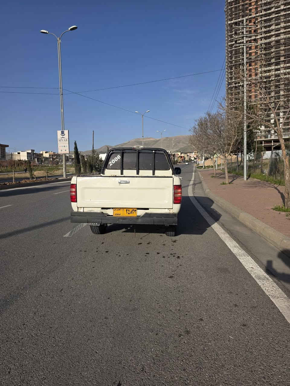 پیکاب دیر 2006 بخ ئاڕم و سەنەوی هەیە گێرو مەکینەو ئەکسەلی بەشەرت ڕادێتر و پاتری و کارەبای تازەیە چوار تایەی تازەی هەیە نۆزڵ و ملە بەخ تاقم پلاک تێست کراوە تازە زۆر پاک و تازەیە بەشەرت  نرخی 41 گەڵا  ***********
