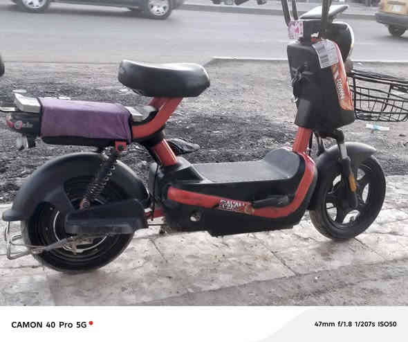 السلام عليكم شباب دراجه شحن حجم 14 ريان موديل 25 المكان سلكه حي النصر بغداد متواجدي السعر250 وبيها مجال للطيبين***********
