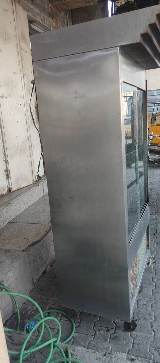 شوايه دجاج مستخدمه قليل نظيفه
سعر ٥٥٠ الاستفسار ***********
