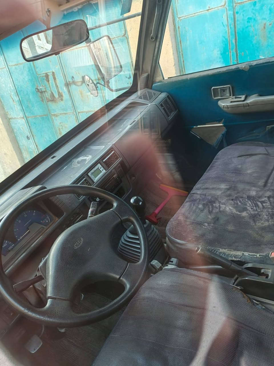 محرك شغال مضبوط
✔️ كير عادي
✔️تخم تاير جديد
✔️ ما محتاجة شي
✔️ زجاج جديد 
✔️ السيارة معمره تعمير حلو 
✔️ رقم مسجل الجديد تحويل مباشرة 
السيارة استخدام يومي وتشتغل بدون مشاكل
البيع السعر 62ورقه
📍المكان: (بغداد البياع)
📞 رقم الهاتف: (***********
