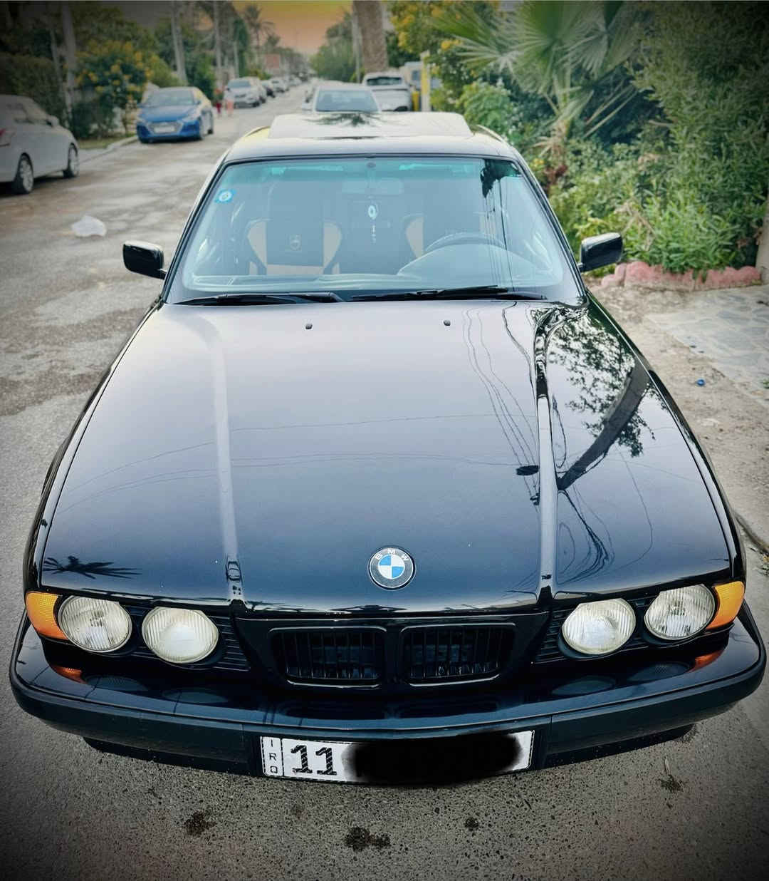 السلام عليكم للبيع بي ام حجم 535 مديل 90 سياره نظيفه وكامله من الدعاميه للدعاميه داخل وخارج تبريد ثلج گير ومكينه 3.5 مفتوح شلعه ومعدل سياره ما ناقصها شي هزه جديده سنويه لل27 السعر 78 وبيها مجال المكان بغداد حي الجهاد الأطباء الأتصال ع الرقم ***********
