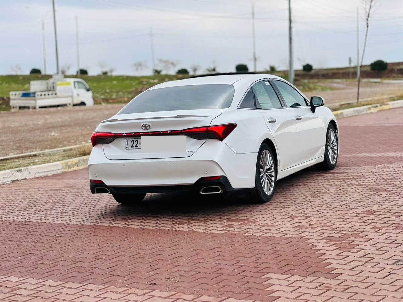 تویوتا افلون :- 

مودیل : 2021

موصفات : لمتید فول خلیجي

ماشيە : 100الف کم

سعر : (360$) مجال

کورك + وتسئاب :- *********** أربيل, العراق
