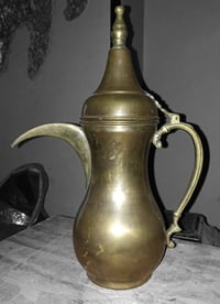 ابريق نحاس • قديم • ٣٧سم