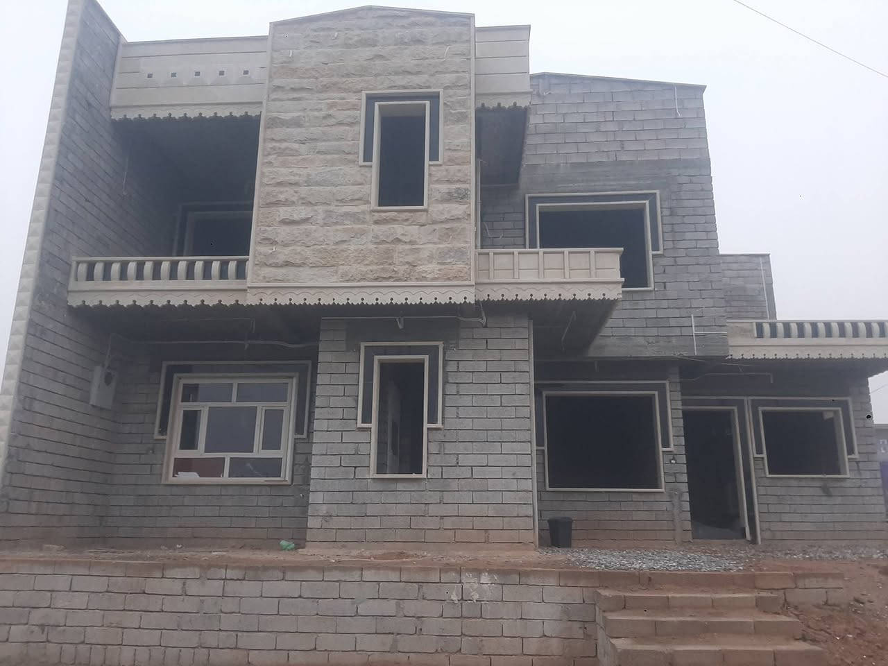 كادر حلان لتغليف الواجهات كرسته وعمل/ ***********
