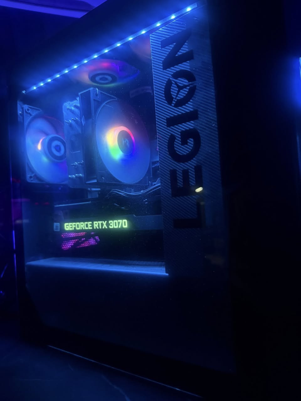 كيس للبيع المواصفات
كرت 3070 
رام 16 
M.2 512
معالج i7 جيل 11 
موجود بل صورة كلشي سعر مليون و 150


**إذا كنت صاحب هذا الإعلان وتريد حذفه لأي سبب، رجاءا أرسل رسالة إلى الدعم الفني**