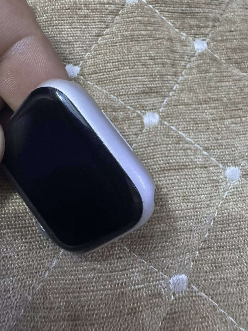 ساعه ابل جيل 8 بطاريه 87 غراضه كامله كرتونه وشاحنه 

حجم 41 

كلش نضيفه مثل موضح بصوره 

سعره 250 الف وبيه مجال ***********
