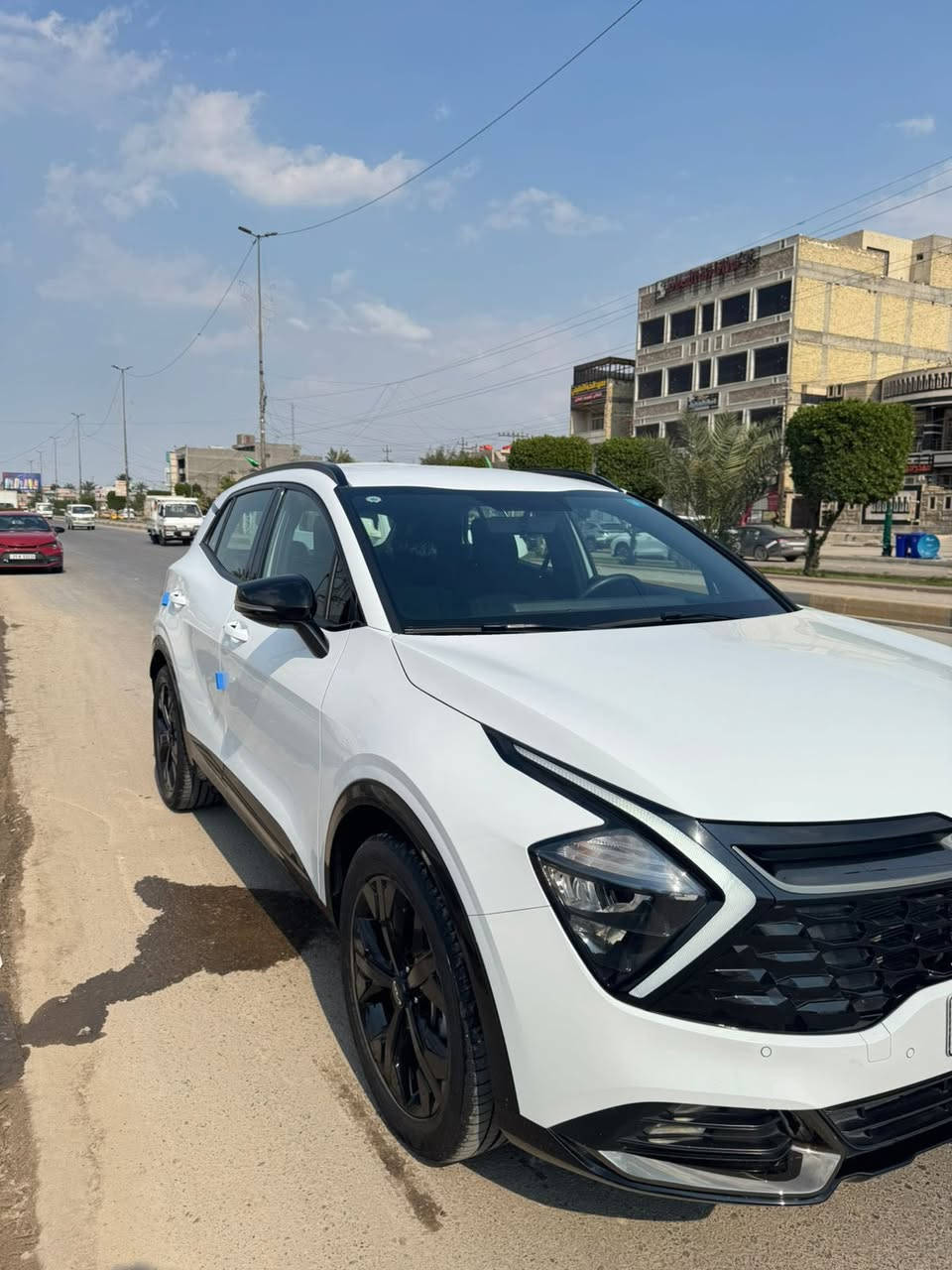 السلام عليكم
كيا سبورتج ٢٠٢٥ بغداد بلاك ادشن
ماشيه ١٦ الف ضمان الدوليه
مكفوله كفاله عامه من الضربه والصبغ والتبديل والبارد 
السياره اخت الزيرو

مواصفات البلاك ادشن معروفه فول ١/١ ماعدا البنورما
بمصه ابواب
دخول ذكي
كراسي جلد زيتوني
كراسي كهرباء
كراسي تدفىه
ستيرن تدفىه
سايد بريك كهرباء
صندوق كهرباء
تشغيل عن بعد
شاحن واير ليس
مانع انزلاق
اوتو هولد
انضمه قياده
فول تحكمات
عرض كامره
حساس امامي خلفي
ويل ١٩ بلاك
باقي المواصفات معروفه

السعر(٢٣٢$) 

مكان السياره بغداد

للاستفسار ***********
