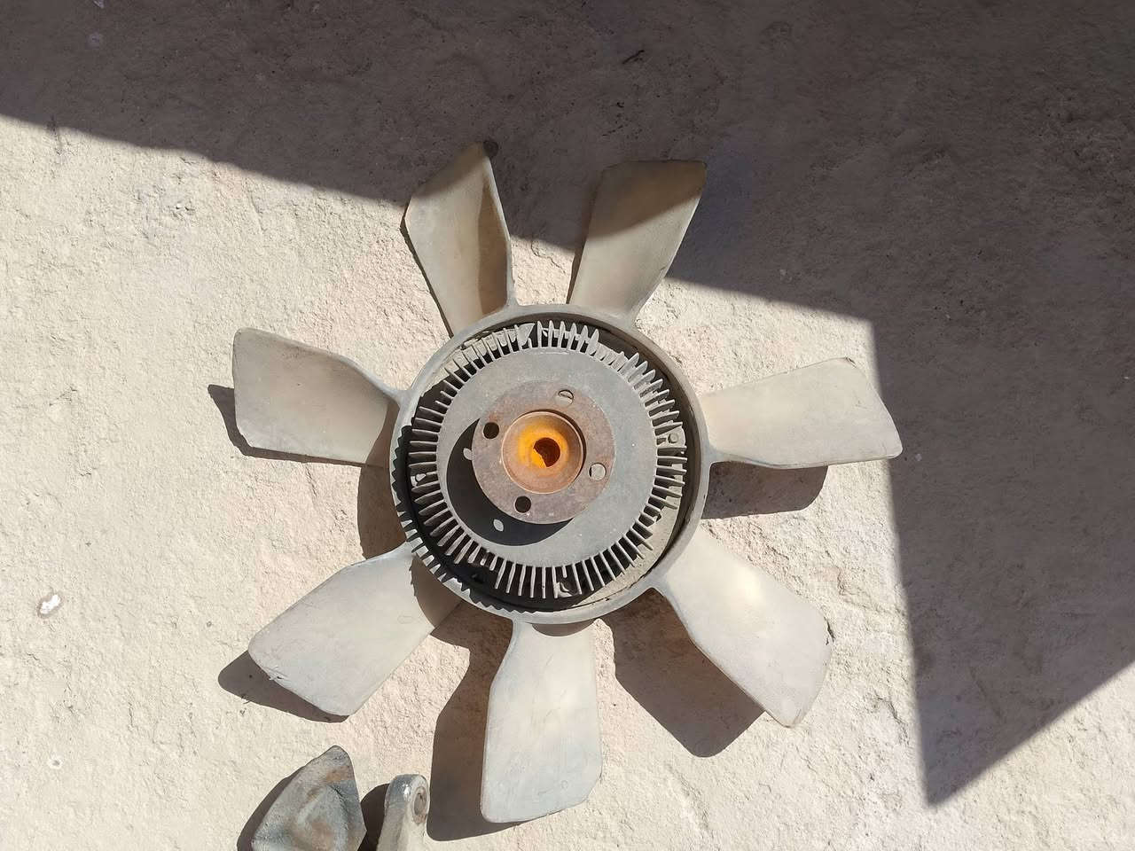 مشط بطه شرط شغل مروحه مال ونجي صطاب اكسن مال هونداي ماطور ماسحات مال هونداي  داينمو وشتريد من غراض مال ونجي وهونداي موجود بسنب الاسعار ***********
