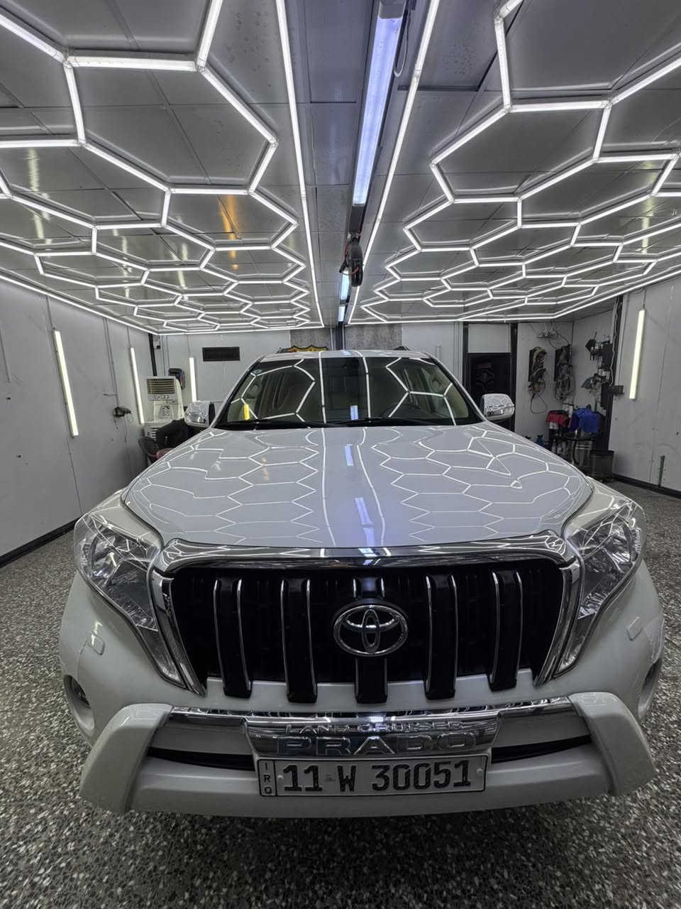 ابدأ رحلتك نحو القيادة المثالية مع معرض الدله للسيارات🚘، حيث الثقة والتفوق يلتقيان في كل تجربة قيادة. نحن نعلم أن السعر والجودة هما عوامل حاسمة في اختيار سيارتك المثالية، ولذلك نقدم لك أسعارًا تنافسية لا تُقاوِم.

الموقع📍: بغداد الكريعات شارع الوقف السني 
للاستفسار :***********
                    او 
***********

اللاستفسار عبر الواتساب ‬

النوع:تويوتا برادو
الموديل:2015
حجم المحرك:4000
عداد المسافه:93الف كيلو متر
خليجي كفاله من الصبغ
المواصفات:
TXL
فول مواصفات
بصمه تشغيل
بصمه ابواب
فتحه سقف
7 راكب
3 قطع تبريد
كشنات كهرباء
شاشه
كامرا 
حساسات 
كشنات جلد
وباقي المواصفات المعروفه
