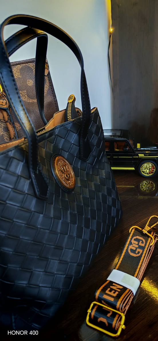 كل قطعه الها سعر راسلوني خاص اسعار مناسبه🌹


**إذا كنت صاحب هذا الإعلان وتريد حذفه لأي سبب، رجاءا أرسل رسالة إلى الدعم الفني**