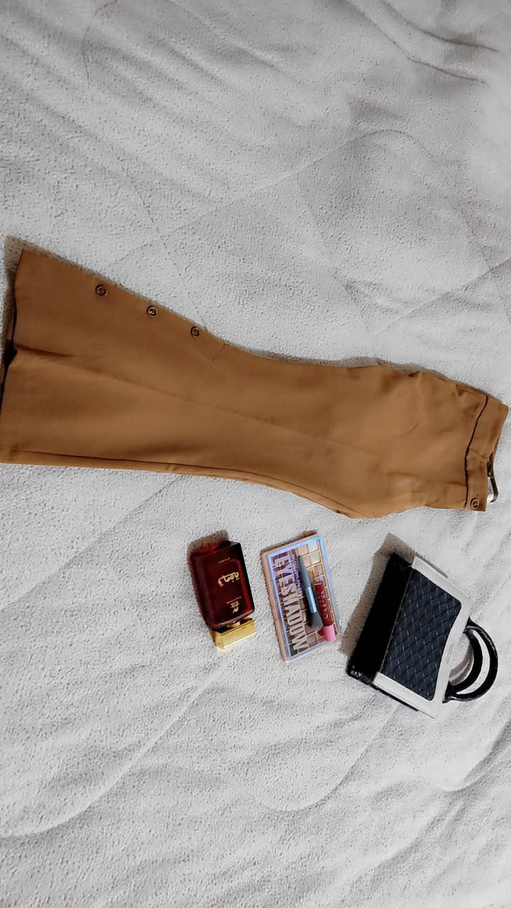 مجموعه بنطرونات علقي بالتردي ونطيج السعر قياس40


**إذا كنت صاحب هذا الإعلان وتريد حذفه لأي سبب، رجاءا أرسل رسالة إلى الدعم الفني**