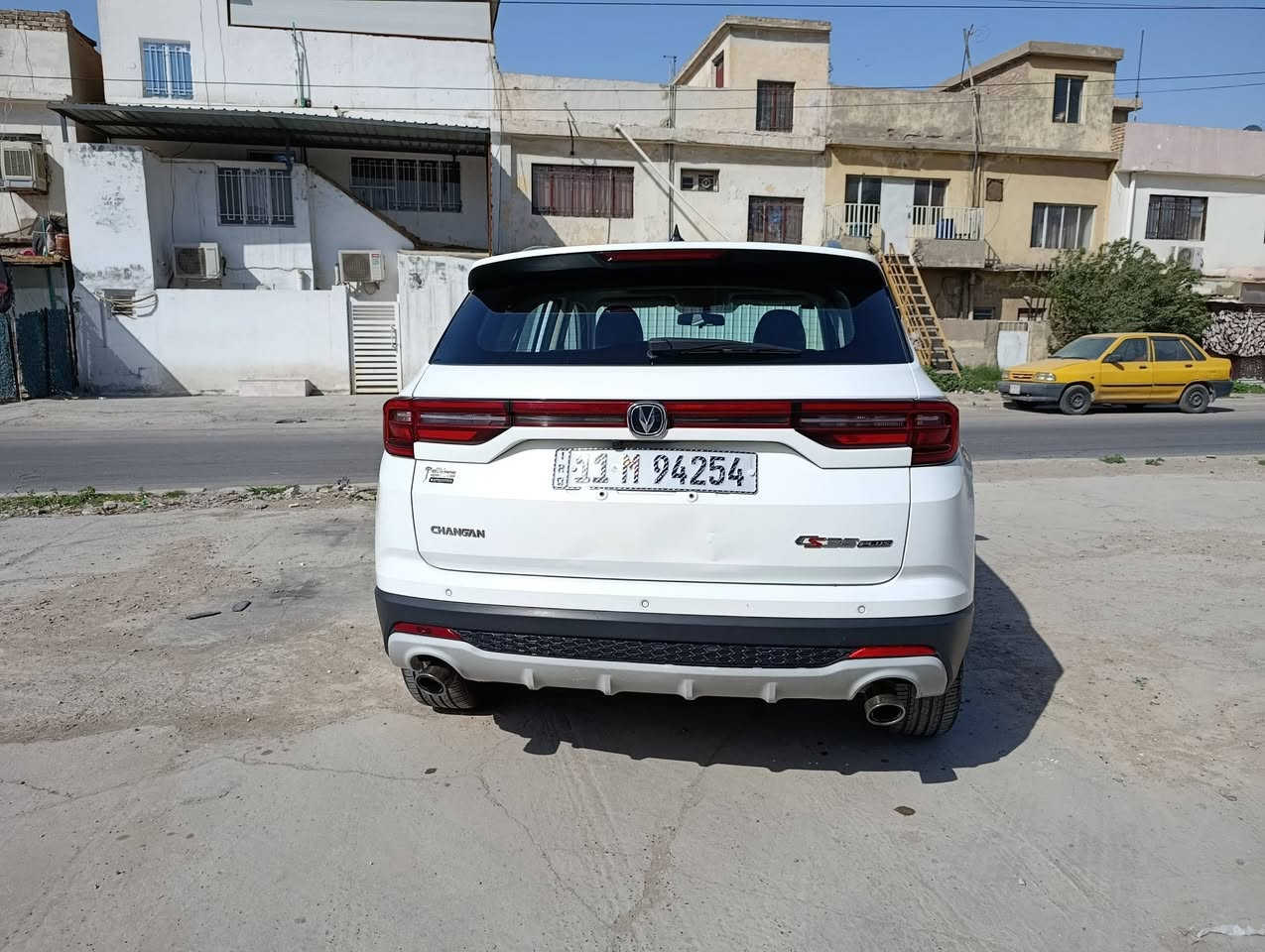 CS35 PLUS للبيع 
موديل 2021
فول مواصفات بانوراما بصمة تشغيل وبصمة ابواب كامرات 360 درجة وبيه بعد مواصفات  كير مكينة صدر بحالة ممتازة حادث باب خلف السايق فقط السيارة جاهزة خير من الله
السعر 100 ورقة بيه مجال 
***********
***********
