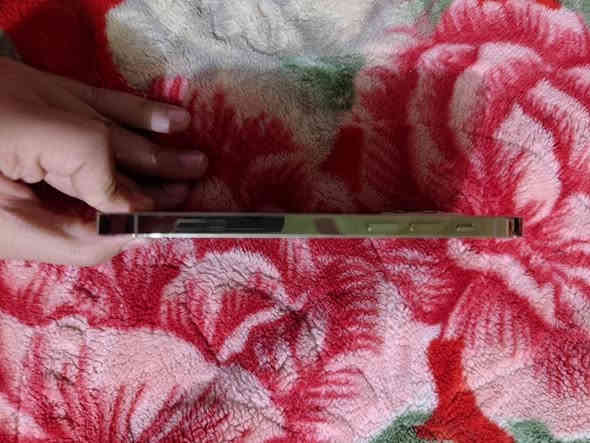 سلام عليكم ايفون 12 برو فقط للبيع
الذاكرة 256 البطارية 77  فقط الضهر مكسور 
السعر400 ألف بي مجال قليل  ناصريه مركز ***********
