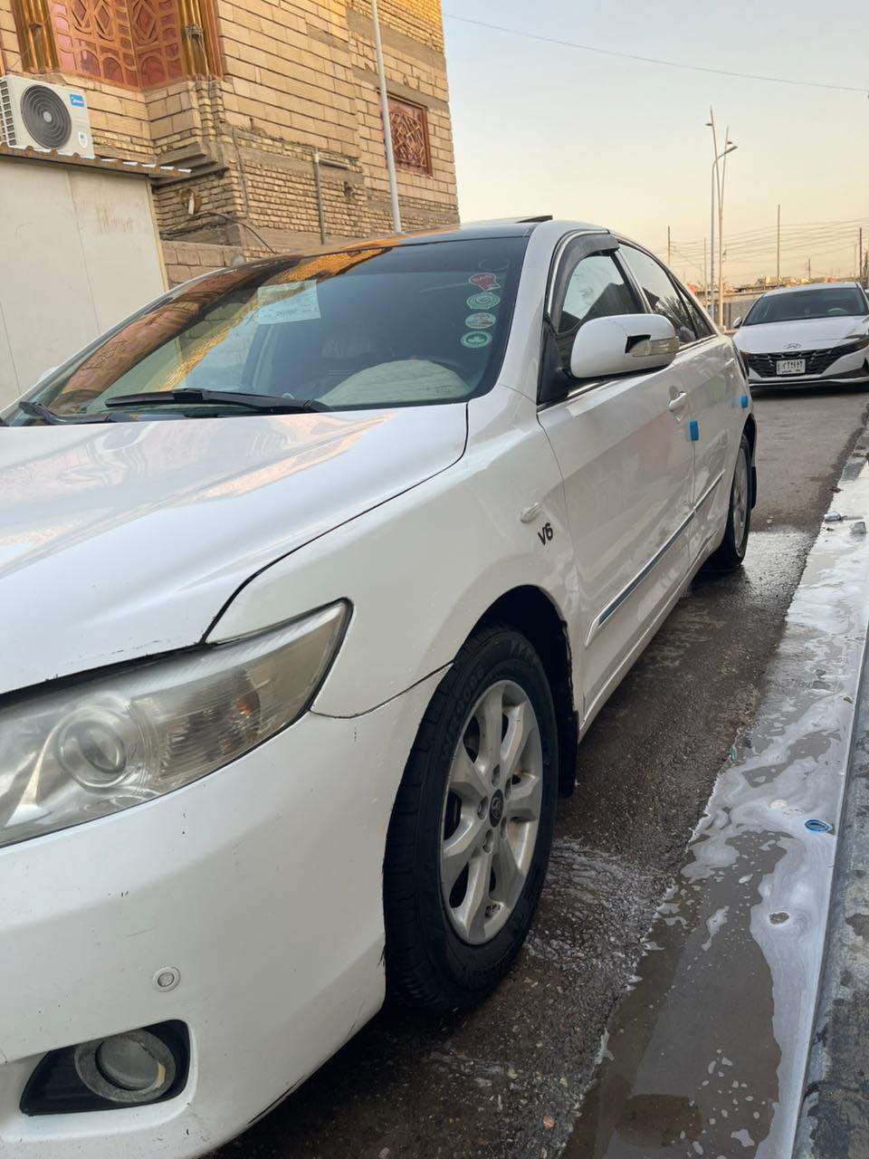 السلام عليكم كامري 2009 خليجي GLX لون ابيض فول مواصفات رقم بغداد مشروع وطني بأسمي تحويل ثاني يوم مكينه وكير وحداديه جاهزه منضومه تبريد كلها جديده ثلج غرفتها جديده تخبل السياره كفاله ضربه وصبغ وتبديل فقط طختين كلش بسيطات وما مبينات ابد سياره جديده وع أيدي فول مواصفات فتحه كشنات كهرباء شاشه اندرويد برده خلفيه تبريد قطعتين السعر 105 وبيها مجال قليل وهذا رقمي *********** مكاني بصره البصرة, العراق
