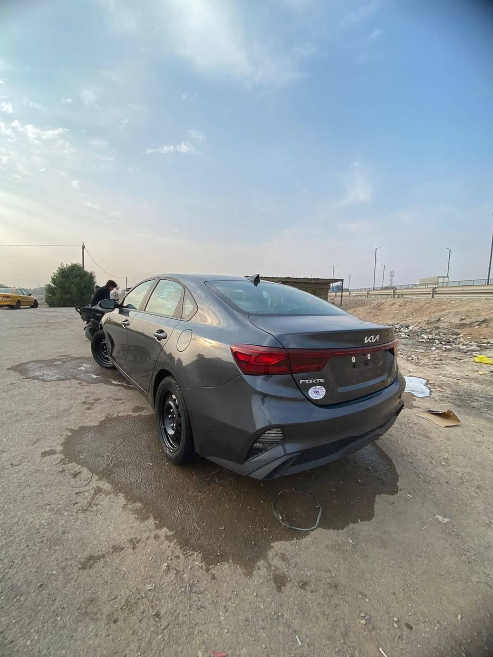 للبيع كيا فورتي 

موديل ٢٠٢٤ 

مكينه ٢٠٠٠ دوش 

رادار امامي 

رادار جانبي نقطه عمياء

أشاير بالمري 

كأمره خلفيه 

تحديد مسار 

توقف ذاتي 

بدون رقم منفيس باسمي 

حادثه جاملغ امامي تبديل والبنيد ربع منه 

مكان السياره بغداد 

رقم *********** 

السعر ١٢٩
