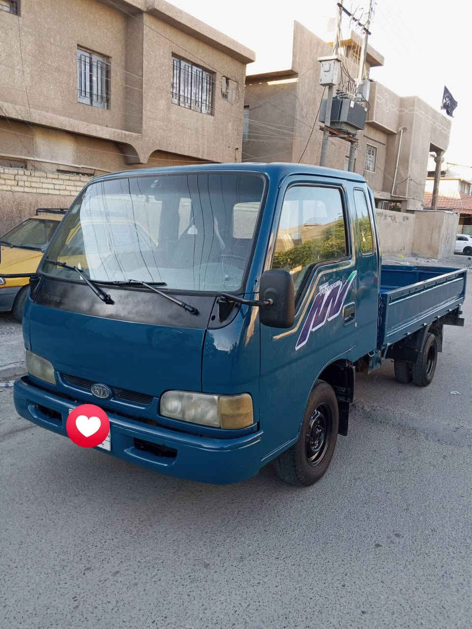 ره سلام عليكم سياره للبيع فونتيره قلاب موديل 2000 رقم بغداد مكينه وكير جدد خير من الله سياره مصبوغة عام تخم تاير جدد مكاني بغداد بياع شرطه الخامسة رقمي. ***********
