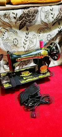 فراشه تخيط جميع الاقمشة سعرها 35 07502082909) 07768882491