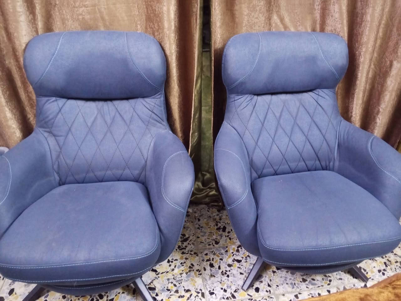 السلام عليكم يتوفر تخم مستعمل نظيف التخم كلابي السعر 200 الف العنوان بغداد الاسكان ويه التوصيل 250 يوصلك للباب *********** بي واتساب
