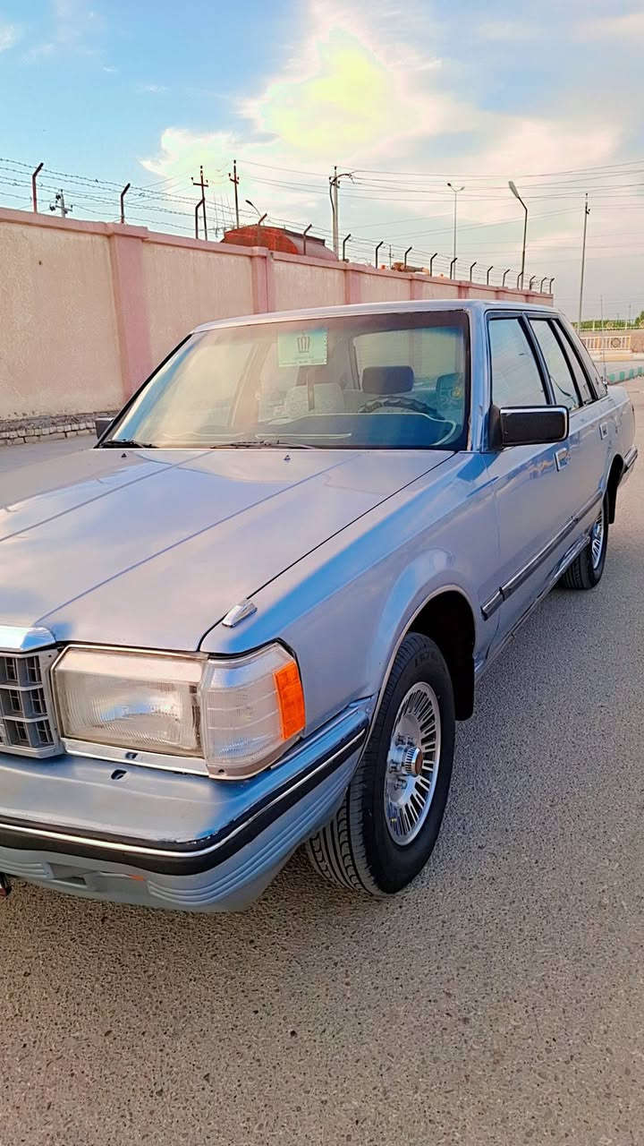 سلام عليكم سوبر موديل ٨٥ رقم بغداد نكليزي مشروع وطني  سياره مكفوله من عيب شرعي وظربه مصبوقه جماليه فقط  سياره كير ومكينه ثنين ونص بطه كارتون شرط. تبريد ثلج   تخم تاير جديد حداديه جديد كهربايات فول لايت زنون   سياره مال جناي ما تخسر عليه شي ابد    ترايك وين ما يعجبك   سعر ٥٨ وبيه مجال  مكاني ناصرية قلعت سكر  ***********

