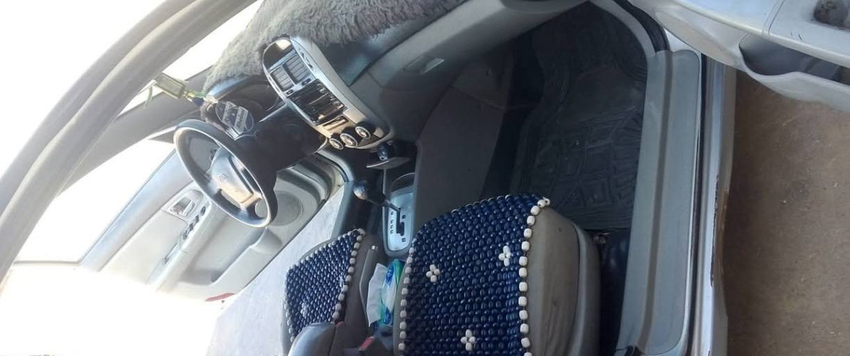 السلام عليكم للبيع مسعجل  كيا سبكترا موديل 2009السياره نضيفه السياره بيه الجه اليمين بيه ضخه خفيفه السياره المكينه والكير مكفوله كفاله مكينه 1600 السعر 75وبيه مجال  المكان صلاح الدين قضاء بلد تقاطع بني سعد الاستفسار الاتصال على الرقم ***********
