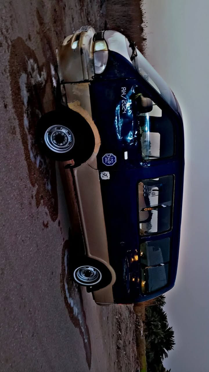 سلام عليكم سياره بريجو للبيع مكفوله كفاله موديل96 رقم نكليزي مصفره هيئه وغرامات كير مكينه وكسل بالكارتون حداديه جديده شواصي بلاديات بس واحد بيه باج الخلفي بور جديده سنويه 31 خطها كوفه نجف مكاني بنجف سعرها 45 هذه رقمي ***********
