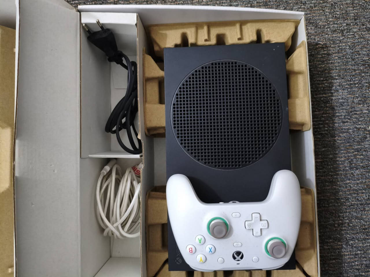 الحاله / ممتاز اي عيب مابي
السعر / 460
العنوان/كركوك
الملاحظة/ بدون يده ماله يجي وياه كيم سير احترافي + يجي وياه اشترك اكثر من شهر 
رقم هاتف /***********
