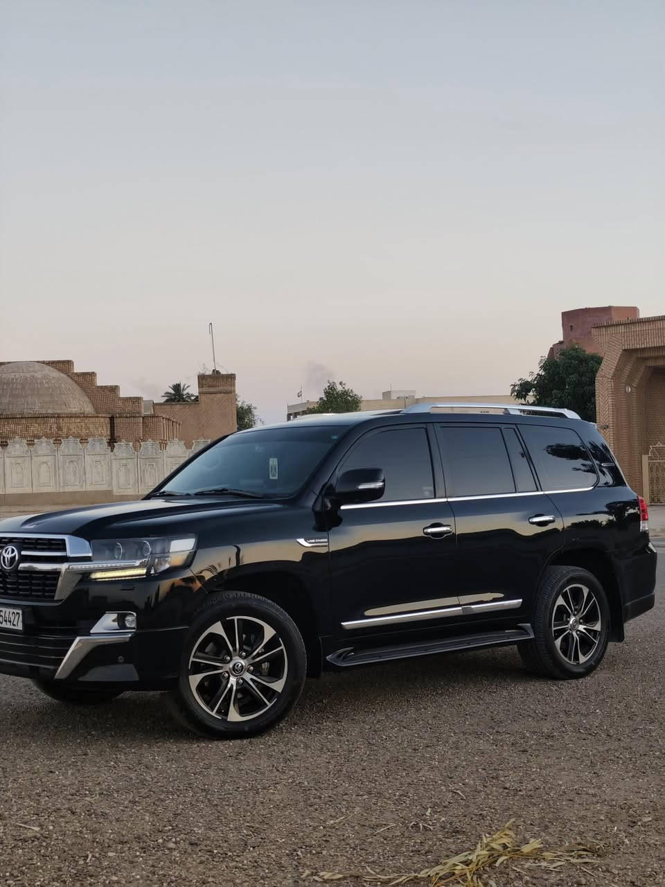 السـلام عليـكم
لاندكـروز 2019 GXR سـاز باب اول
رقـم اربيـل بأسمـي
مغلفـة PPF بالكـامل
بيهـا كتـاب تضليل 80‎%‎ جديـد
السيارة كفالة من الصبغ والتبديل والفتح فقـط بيها بارد بسيط جداً بالقبق مال جنطة شبر تقريباً
ماشيـة 99 الف حقيقي
المواصفـات:
4 كامرات
عدادات ليزرية
كشنات الامامية كهرباء
4كامرات ويا الاشارة
جنطـة كهربـاء
شاشات خلفية ضوئيـة
شاحـن وايرلـيس
تشغيـل عن بعـد
ثلاجـة + دبـل ماوس +حساسات امامي خلفـي +فتحة+4 بصمات
السيارة جديدة جداً ع وضع الشركـة 
السعــر : 487 وبيهـا مجال 
للاتصـال : ***********
