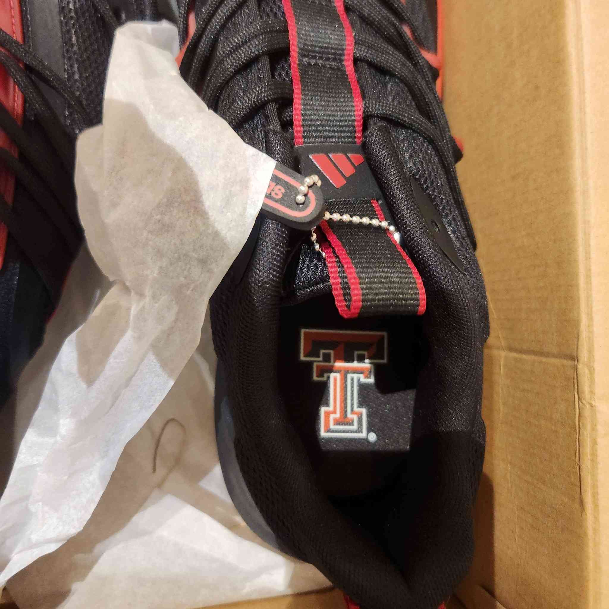 new Adidas alpaboost v2 shoes أربيل, العراق


**إذا كنت صاحب هذا الإعلان وتريد حذفه لأي سبب، رجاءا أرسل رسالة إلى الدعم الفني**