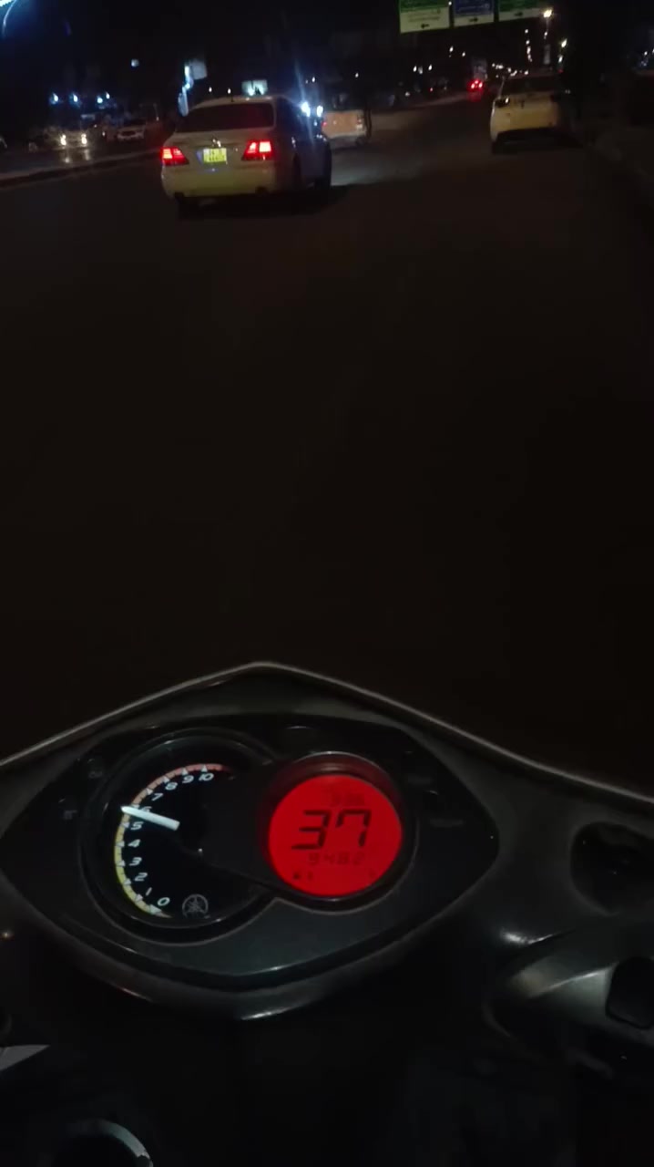 السلام عليكم دراجه سكنس فحل كفاله مامفتوح ولاا مبدل برغي السعر مليون وبيه مجال قليل التواصل( 7750 204 4968


**إذا كنت صاحب هذا الإعلان وتريد حذفه لأي سبب، رجاءا أرسل رسالة إلى الدعم الفني**