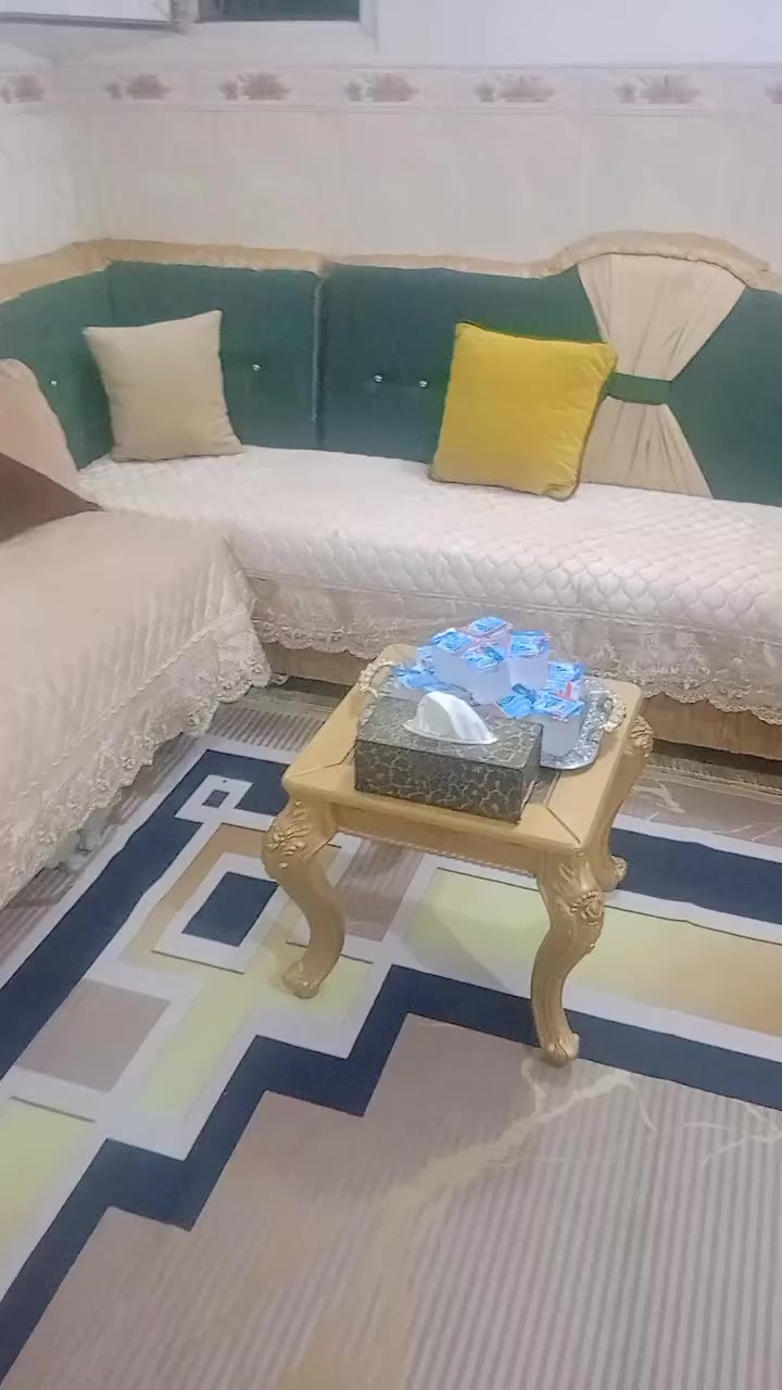 قنفات للبيع كاملات مع بردات جديد المكان نجف


**إذا كنت صاحب هذا الإعلان وتريد حذفه لأي سبب، رجاءا أرسل رسالة إلى الدعم الفني**