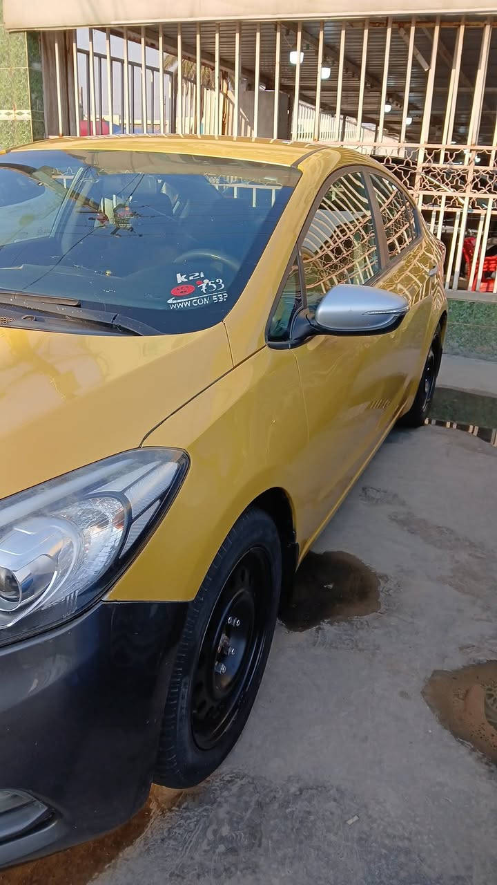 سلام عليكم فورتي موديل ٢٠١٥ سيارة ليبل واحد كشنات تدفئة قطعتين تبريد مكينة الف وثمنمية ***********
