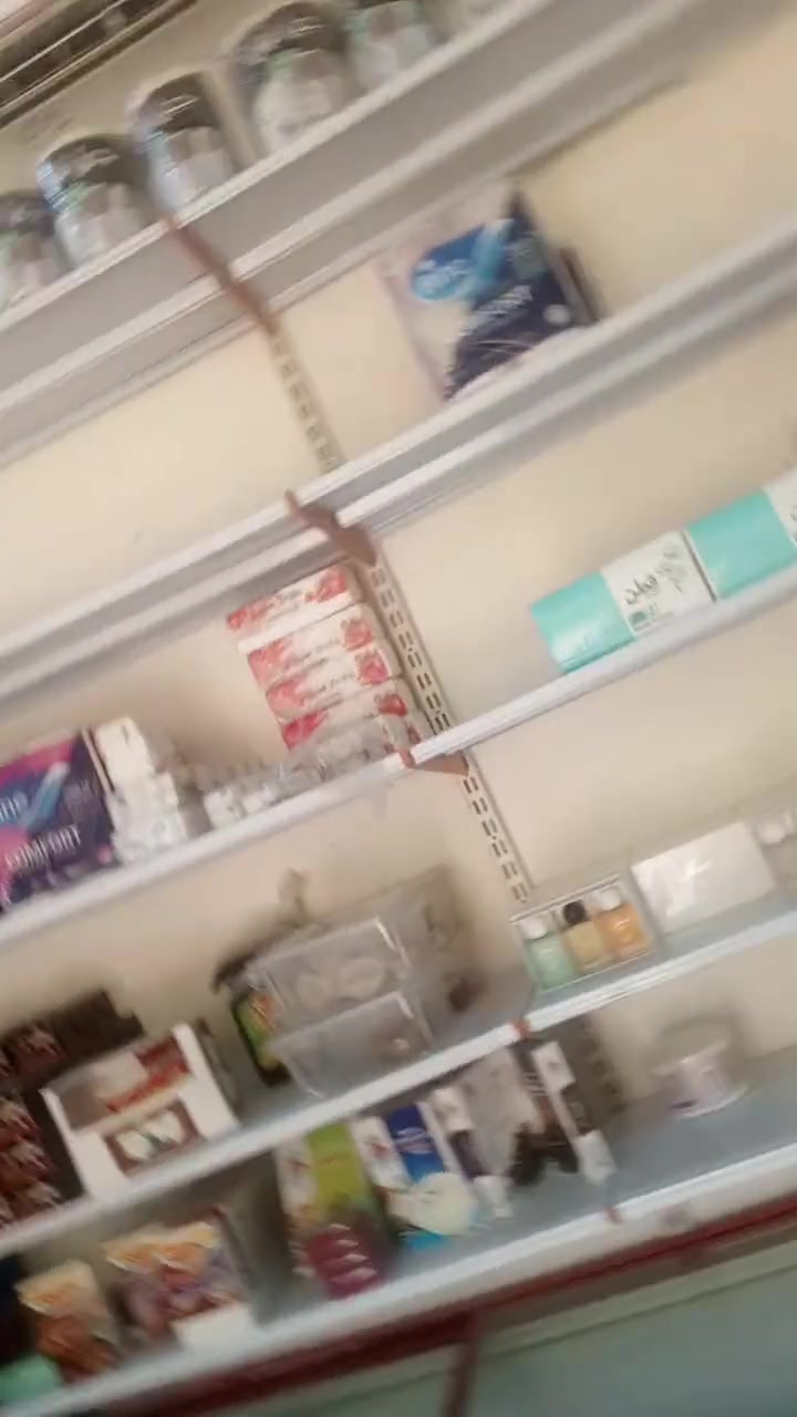 غراض محل كامل للبيع ابيع شلع المكان بالنجف ***********
