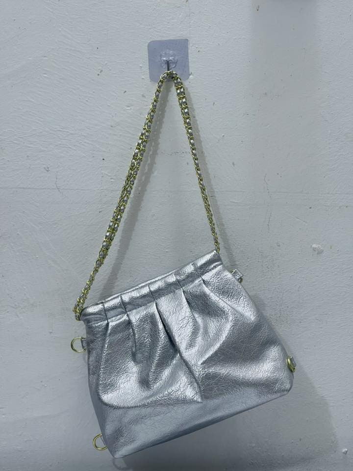 أمازون الامتياز.. بوابتكم لعالم الماركات العالمية! 🌎✨
هل تبحث عن الجودة والتميز؟ نقدم لكم تشكيلة مختارة من أفضل بضائع الأمازون الأصلية ومن مناشئ عالمية رصينة 💯.
كل ما تحتاجه من حداثة وأناقة، تجده عندنا وبأسعار تنافسية لا تقبل المقارنة! 💸✅
للطلب أو الاستفسار، لا تترددوا بمراسلتنا عبر الواتساب:
📲 ***********
أمازون الامتياز.. حيث يلتقي التميز بالسعر المناسب 🌟
