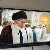 شاشه للبيع حجم 32 بعدهي جديده بالكارتون استعمال قليل انترنيت السعر 90ا...