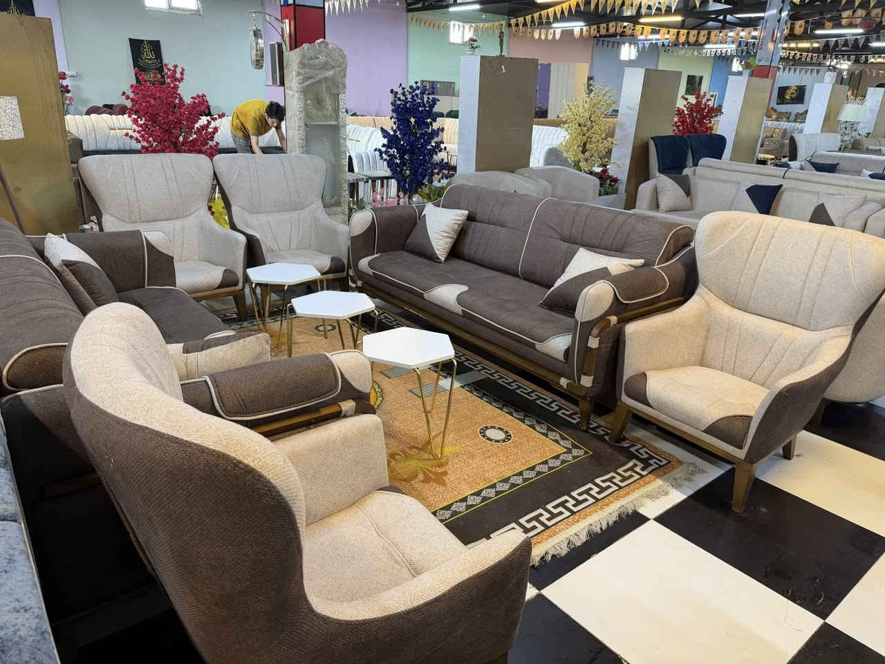 ماكو داعي تأجل أحلامك 😍
السعر مليون 50 الف فقط
اختار أثاثك الفخم… ودفّع على راحتك 🛋️
بشرى سارة لزبائننا الكرام حاملي بطاقه كي من مصرف الرافدين ✅✅
💥 بدون كفيل
💥 دفعة مقدمة بسيطة
💥 قسط إلكتروني على الكي كارد
💥 الاستقطاع مباشر من البطاقة – بدون روحه وجيه!
💥 تقسيط مريح وسهل

جهّز بيتك بأجمل التصاميم وبأفضل الأسعار ✨
📍 زورنا بمجمع دبي للأثاث المنزلي سوق الشيوخ طريق كرمه بني سعيد 
⏰  متواجدون من الساعه 8 صباحا وحتى الساعه 11 مساء طيله ايام الاسبوع
📞 للاستفسار راسلنا أو اتصل على الرقم الموجود بالصفحة
***********
